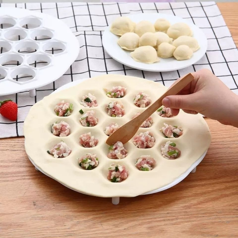 Dumpling Mold 19 Hole Maker La - огляд і ціна Kitchen Gadgets Dumpling Maker